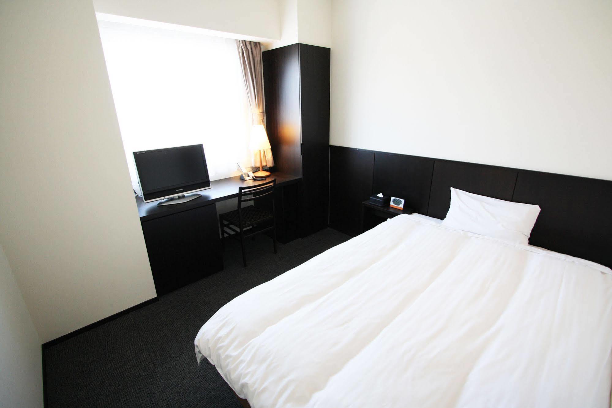 Green Rich Hotel Tosu Ekimae Εξωτερικό φωτογραφία
